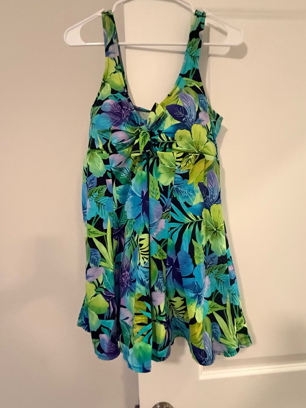 Penbrooke Tropical FloralSwimdress OnePiece Swimsuit Tummy Control Built In Br💛 - Picture 4 of 9